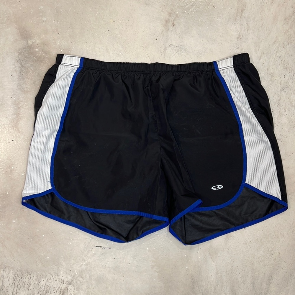 Champion - Size M - Running shorts